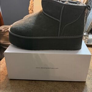 Dream Pairs Gray Ankle Boots